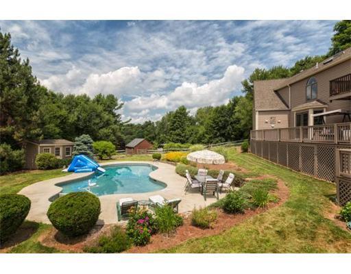 Landscapers Dream: Expanded Colonial in a Lovely Landscape in West Newbury Landscapers Dream: Expanded Colonial in a Lovely Landscape in West Newbury