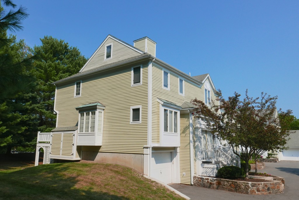 23 Abington Road Danvers, MA 01923 Condo home Sullivan Team Real