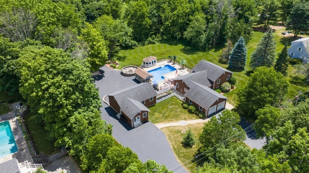4 Fern Avenue, Amesbury, MA 01913 &mdash; home for sale in Amesbury, listed at $1,950,000