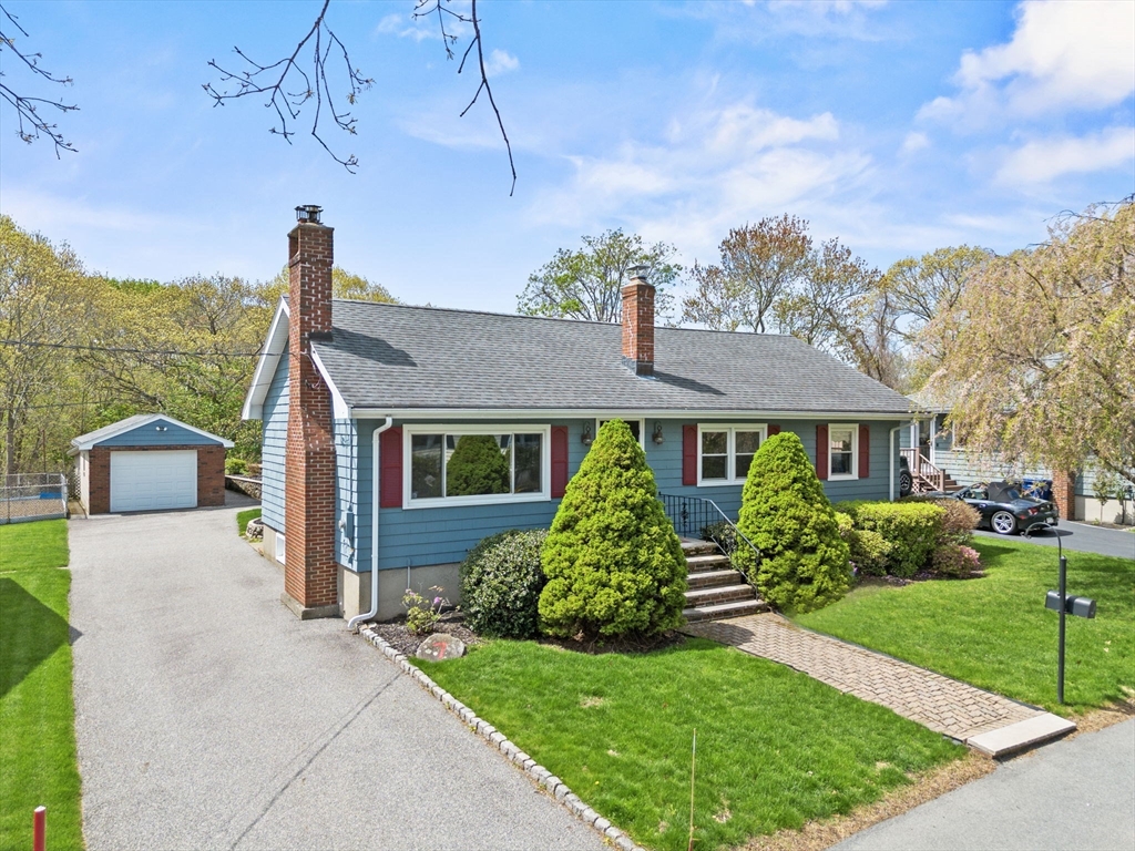 7 Cedarcrest Rd, Salem MA home for sale