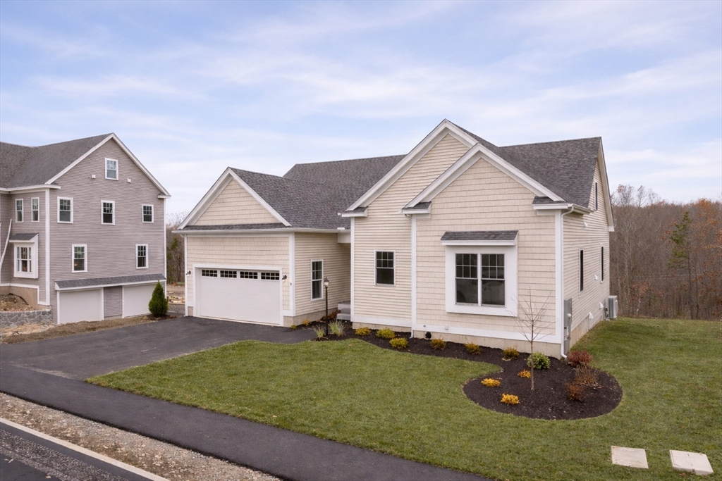 31 Strongwater Drive, Salem MA home for sale