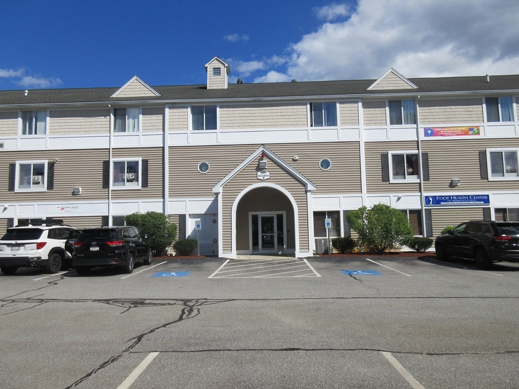 1565 Main St Unit 202 Tewksbury MA 