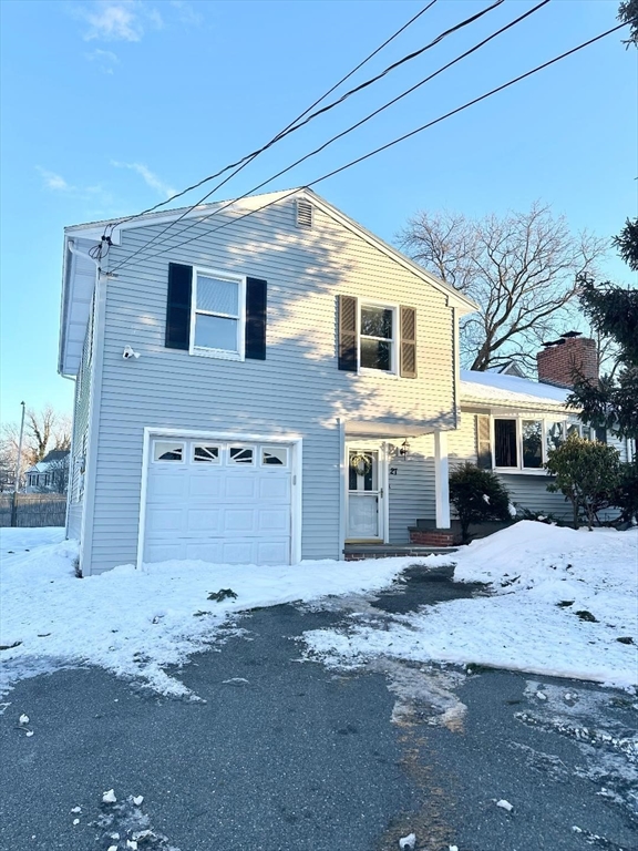 27 Pulaski Street, Peabody, Single Family Home