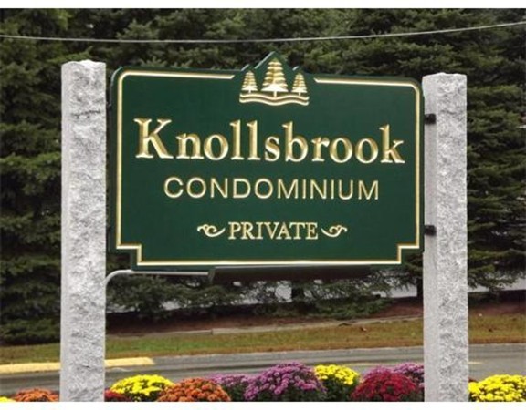 Knollsbrook Condominium