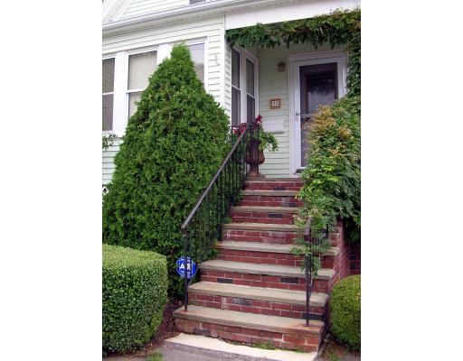 25 Lodge Rd Swampscott, MA. 01907