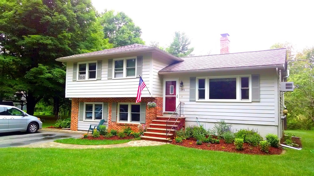 191 Seven Star Road, Groveland, MA 01834 191 Seven Star Road, Groveland, MA 01834