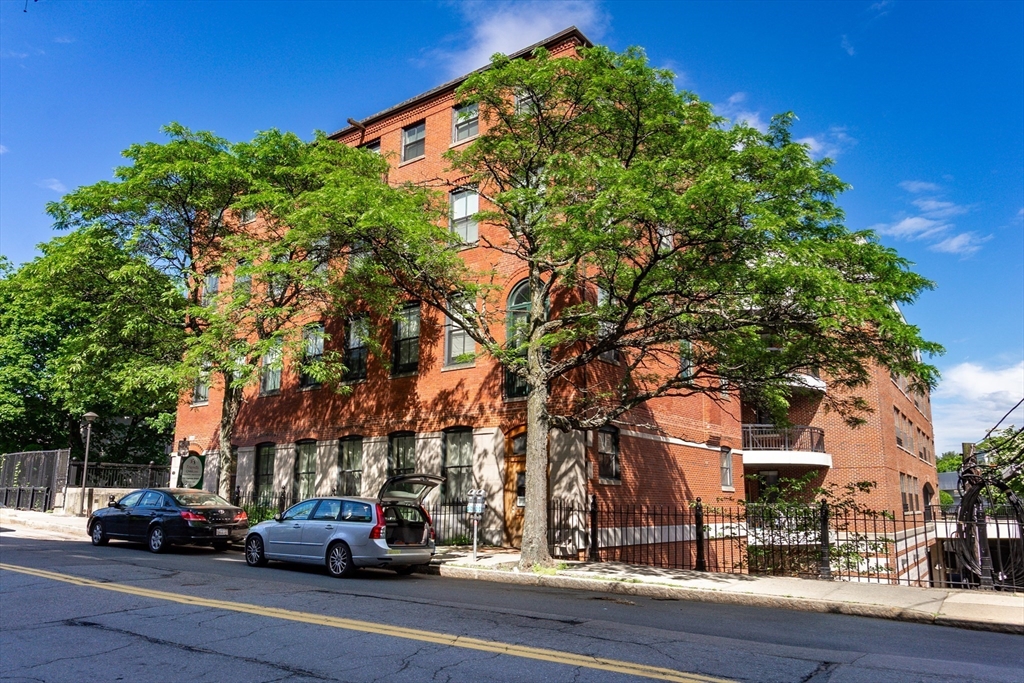 Property Thumbnail Image