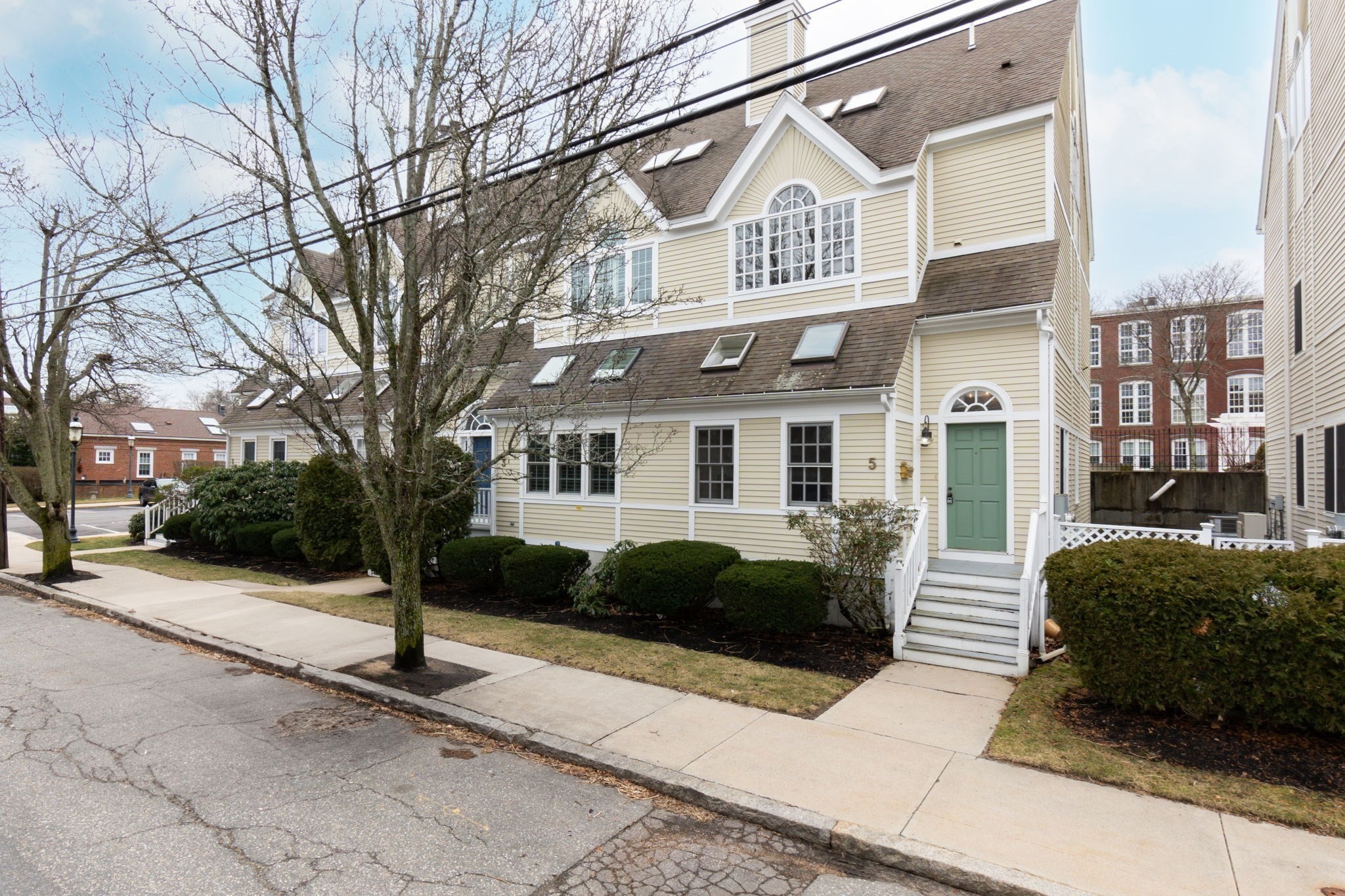 Property Thumbnail Image