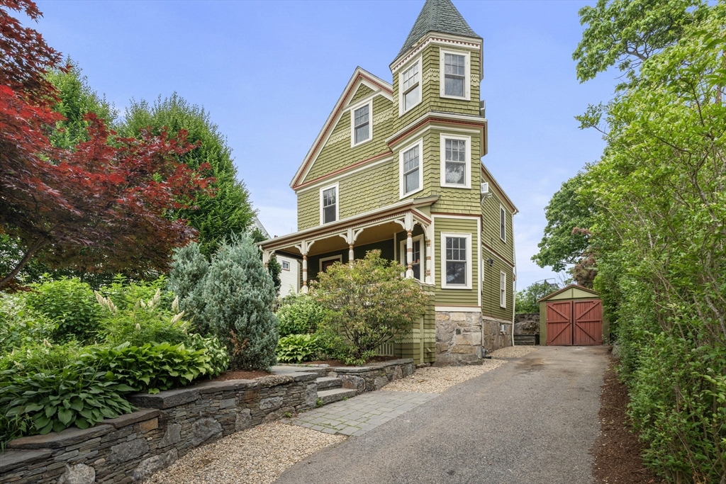 Property Thumbnail Image