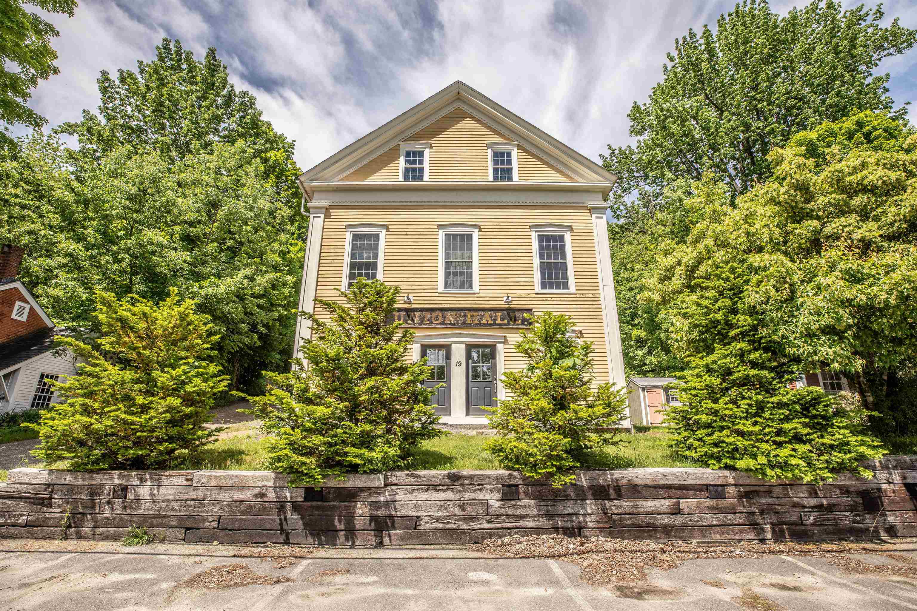 Property Thumbnail Image